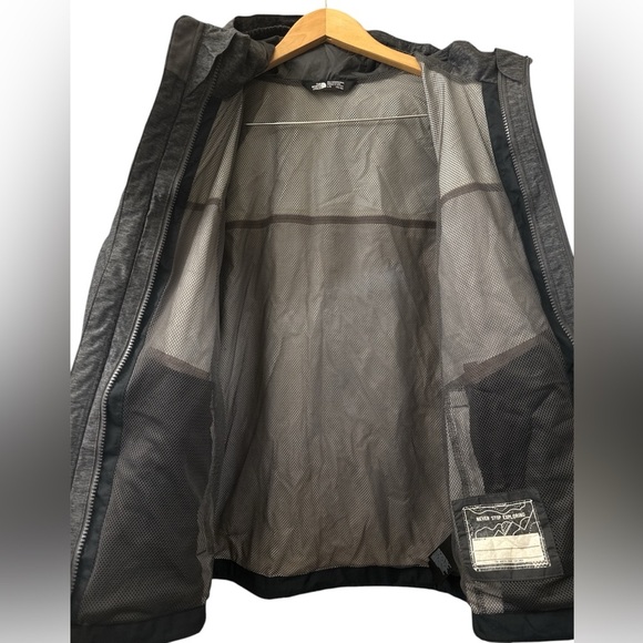 The North Face Chimborazo Triclimate Boys Jacket- Size L (14/16) - Picture 8 of 11